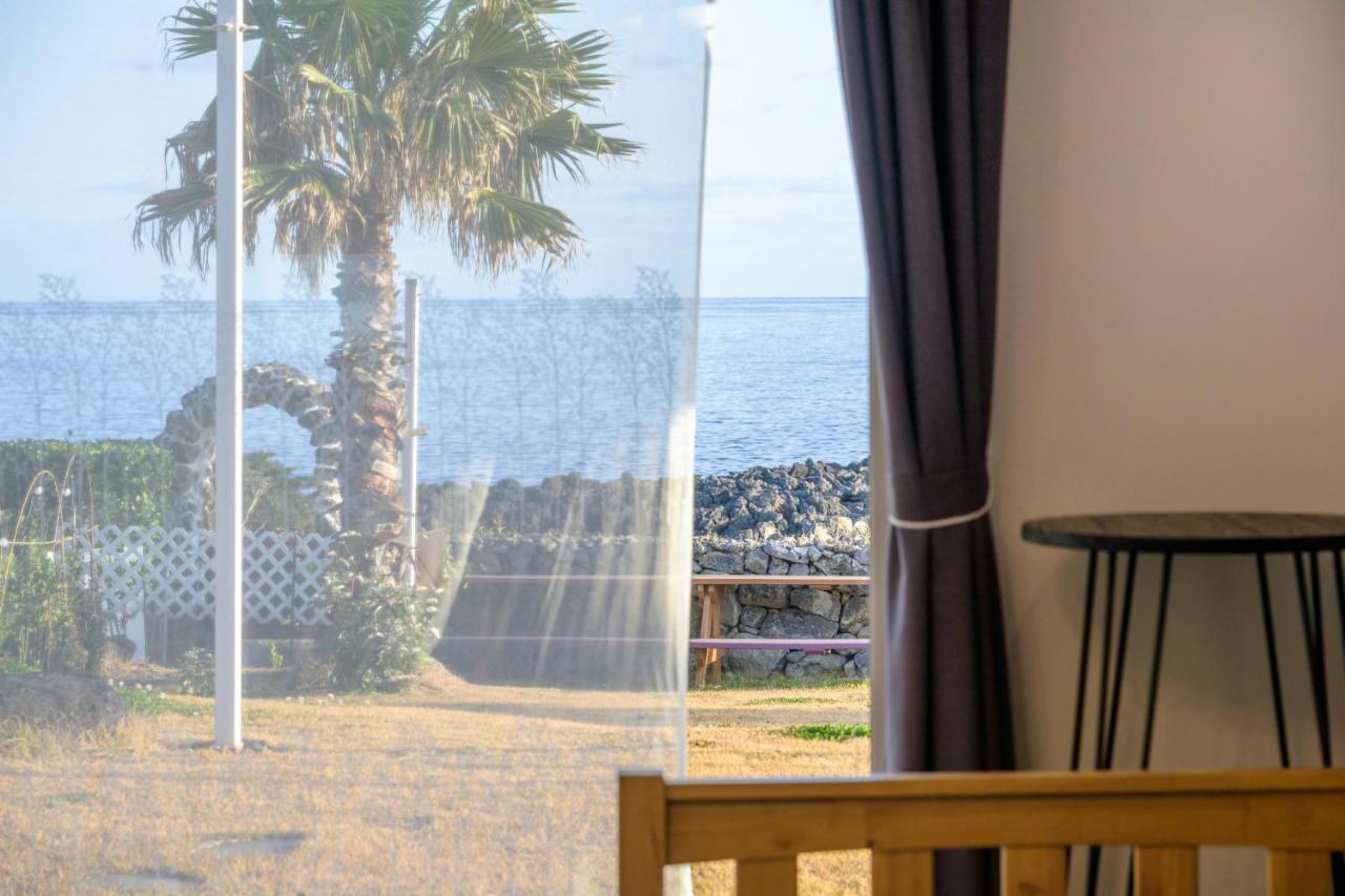 Jeju Turning Point Pension Seogwipo Exterior photo