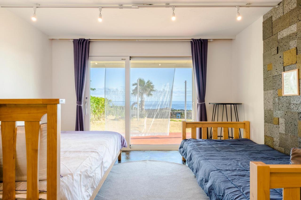 Jeju Turning Point Pension Seogwipo Exterior photo