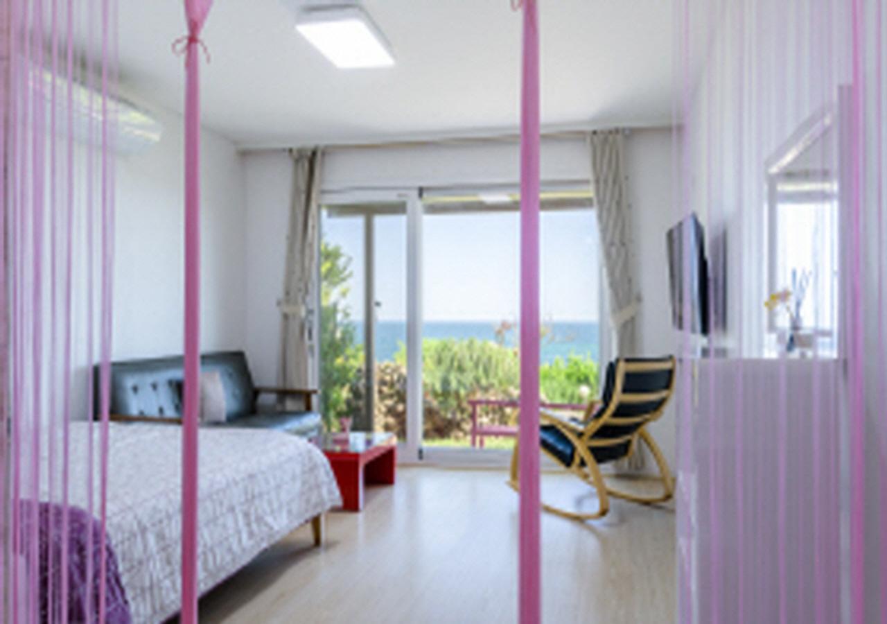 Jeju Turning Point Pension Seogwipo Exterior photo