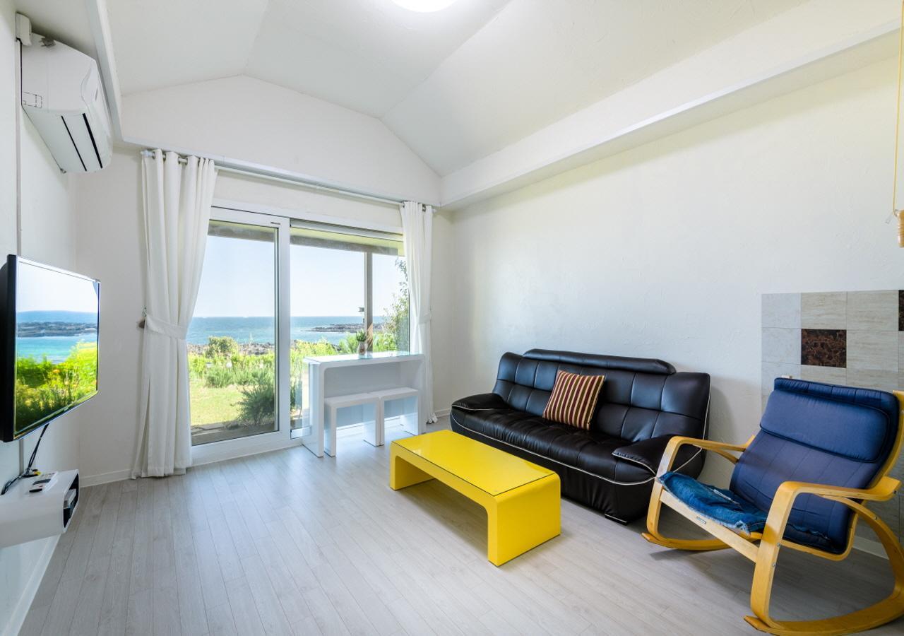 Jeju Turning Point Pension Seogwipo Exterior photo